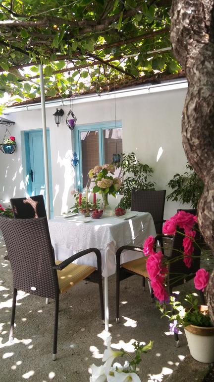 Apartment With Garden Hanja Мостар Экстерьер фото
